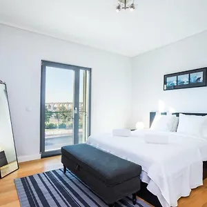 Apartamento Guestready - Spacious Campolide Family Apt Fits 6, Lisboa